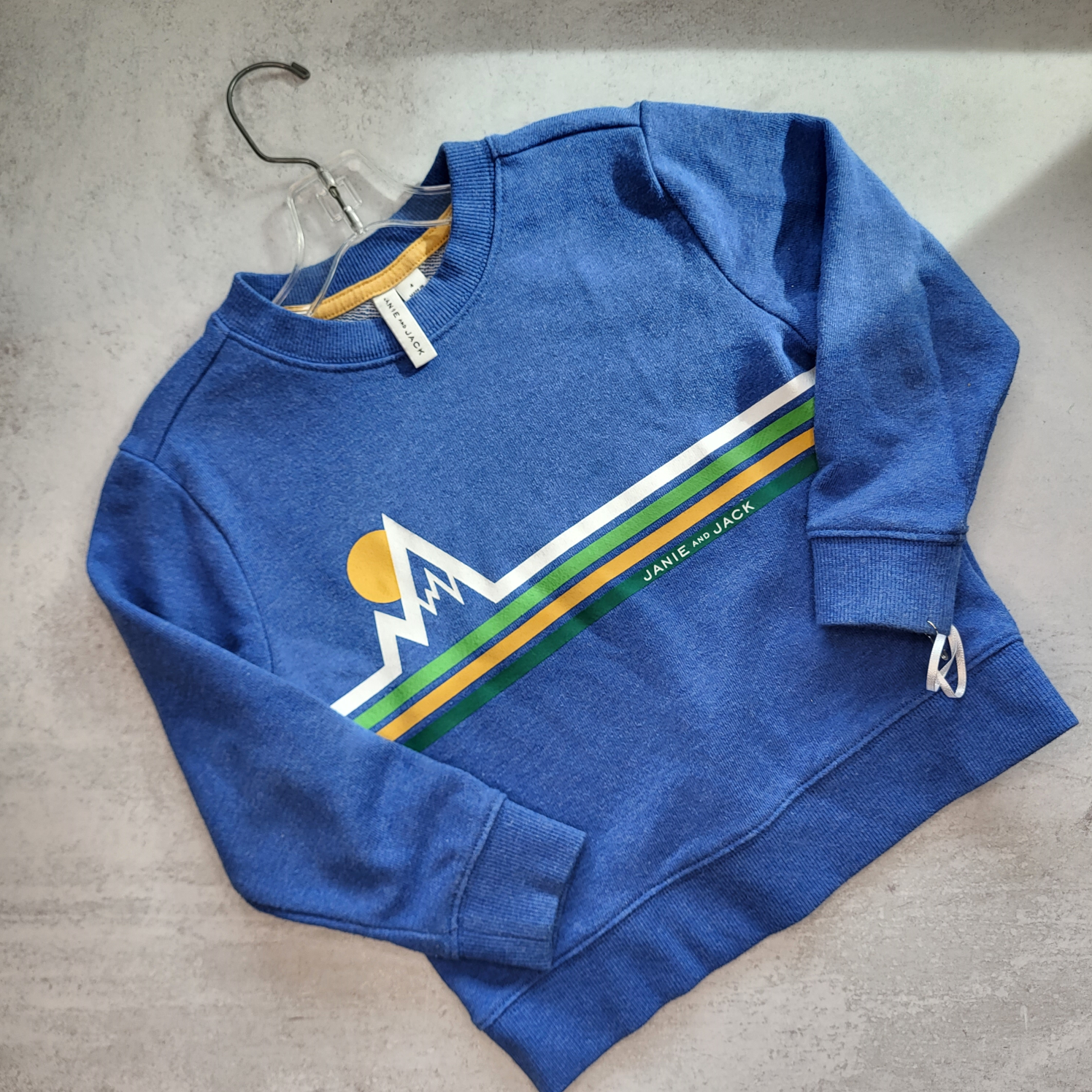 Sweatshirt