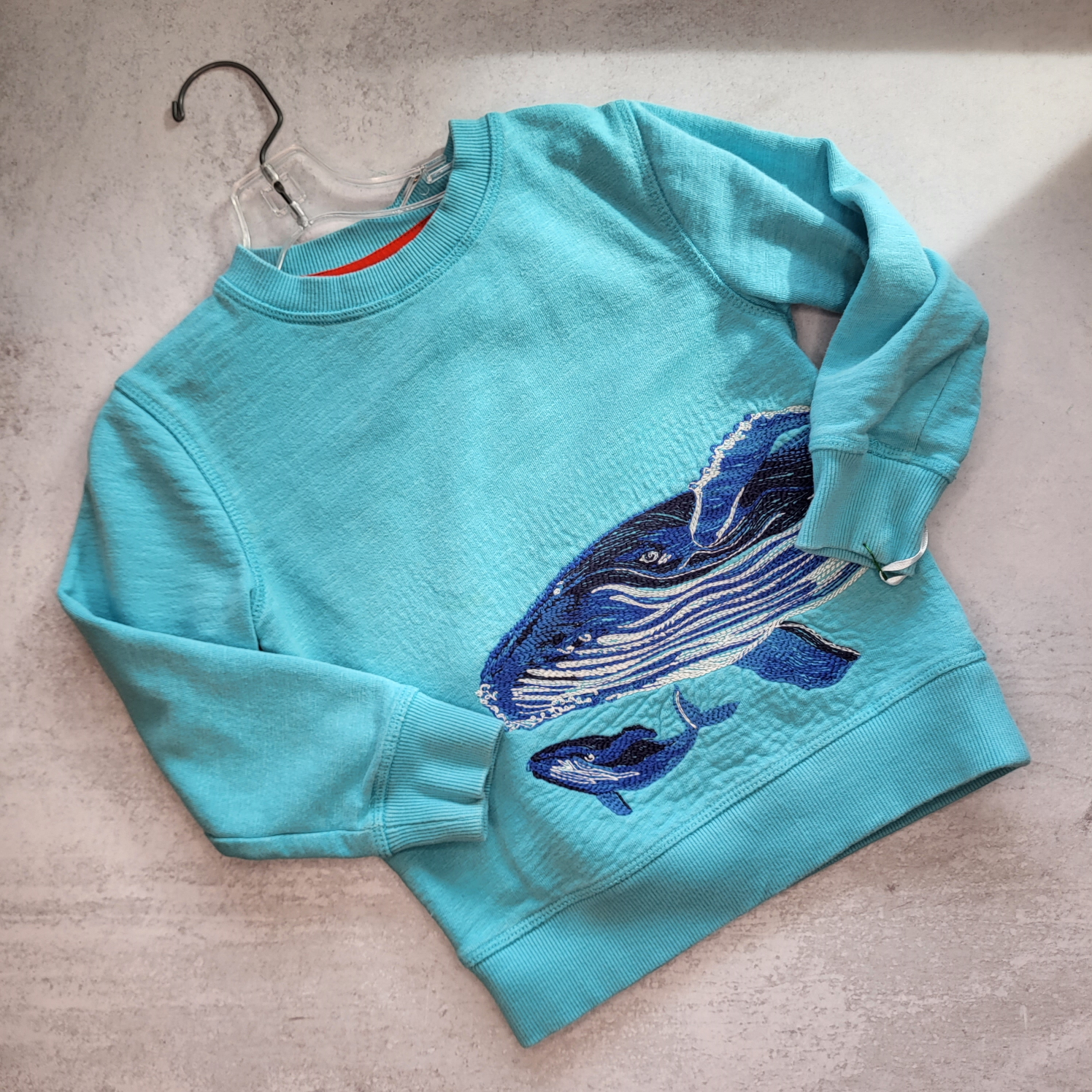 Sweatshirt